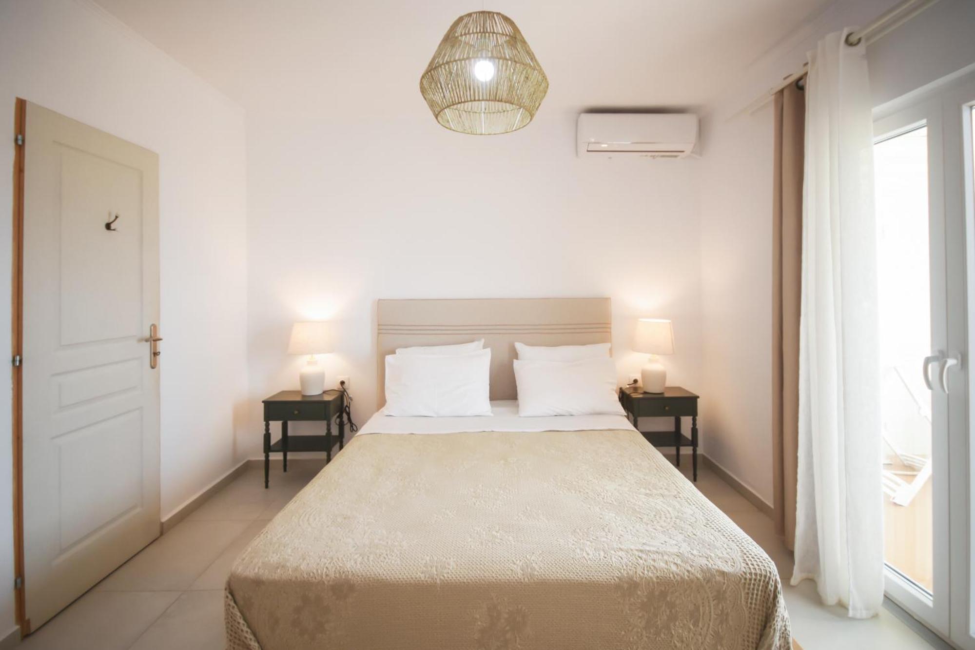 Elia Apartments Фаласарна Экстерьер фото
